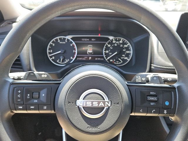 Used 2023 Nissan Rogue SV image 11