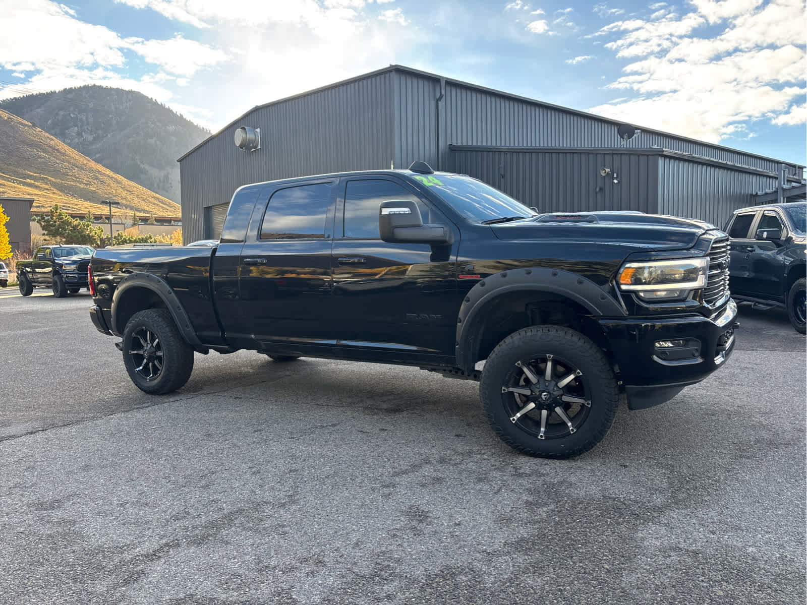 Used 2024 RAM 3500 Laramie w/ Night Edition image 15