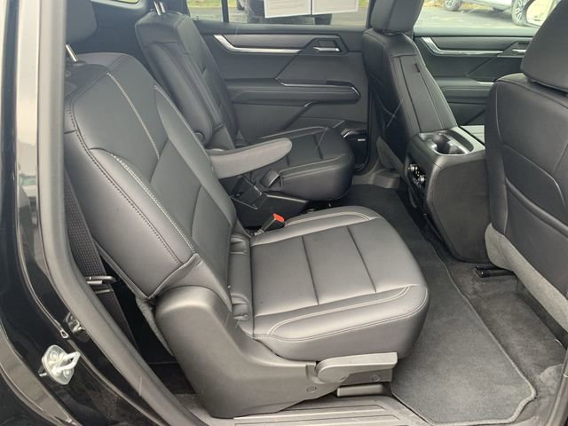 Certified 2025 GMC Acadia Elevation w/ Elevation Premium Package image 26