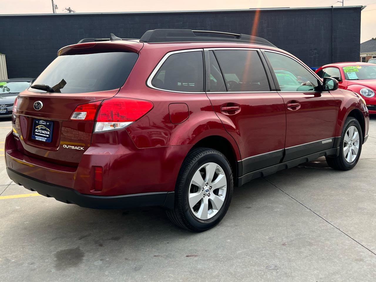 Used 2012 Subaru Outback 2.5i Limited AWD/4WD image 6