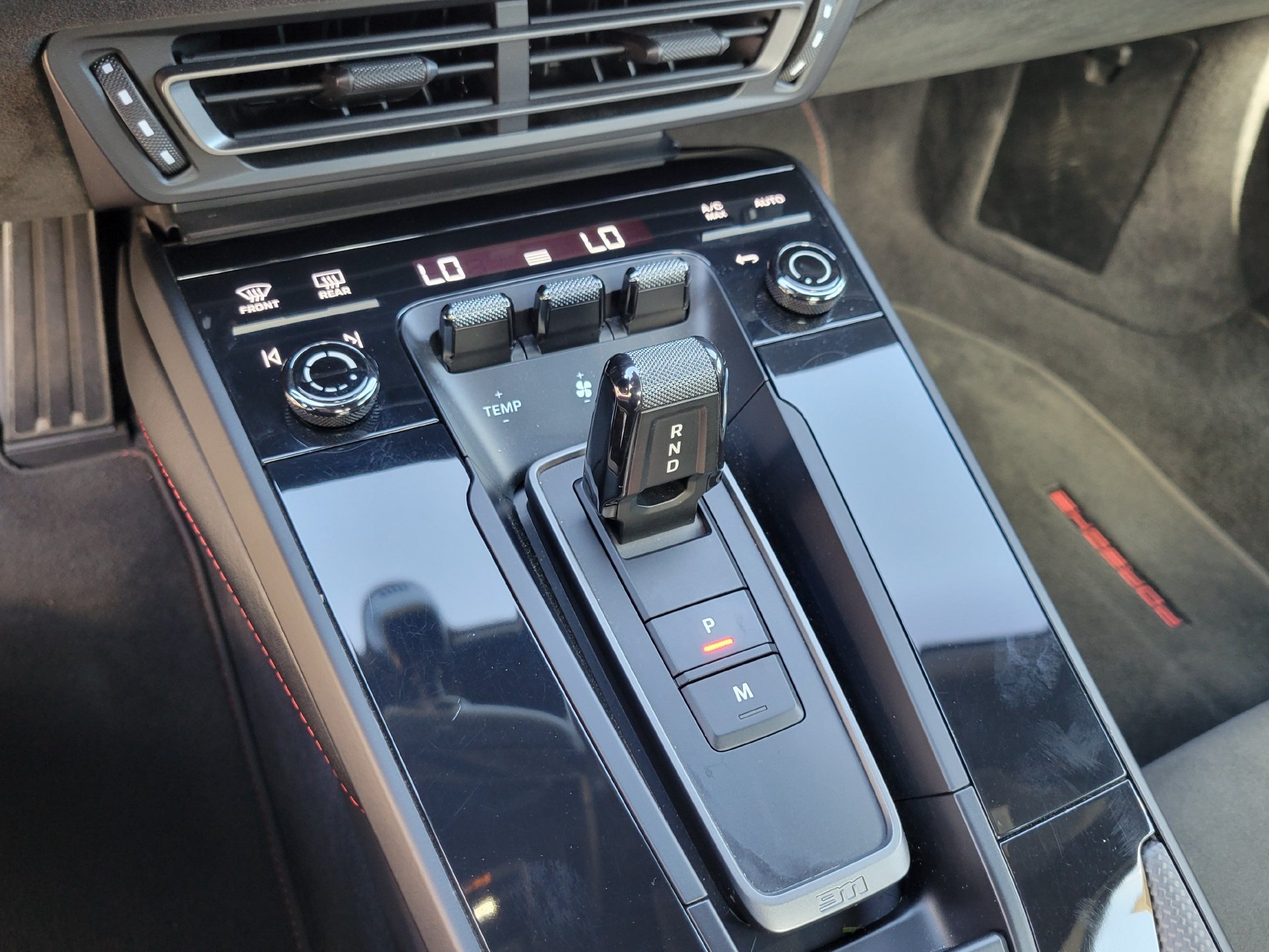 Certified 2022 Porsche 911 Targa 4 GTS AWD/4WD image 22
