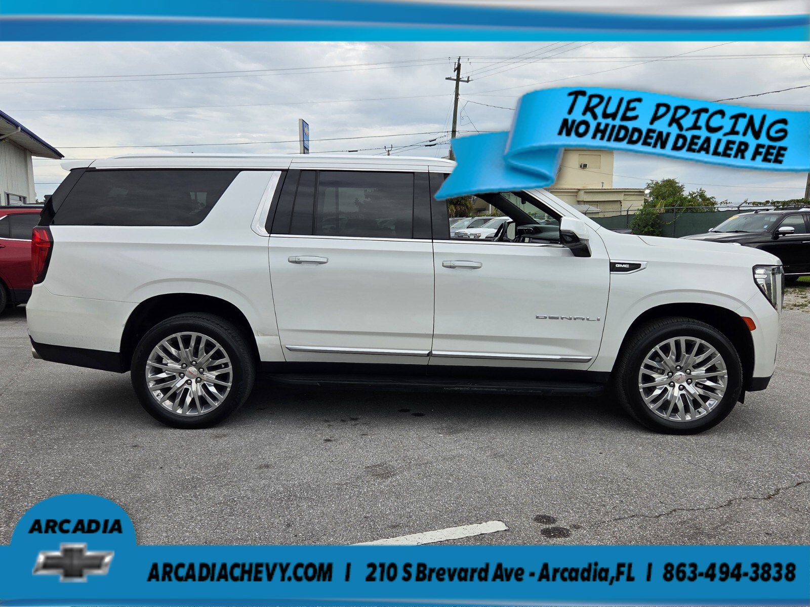Used 2023 GMC Yukon XL Denali w/ Max Trailering Package AWD/4WD image 6