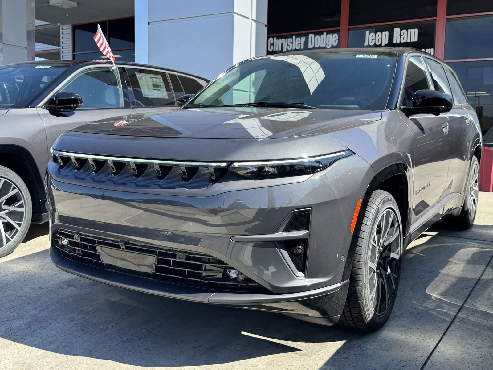 New 2025 Jeep Wagoneer S Limited image 3