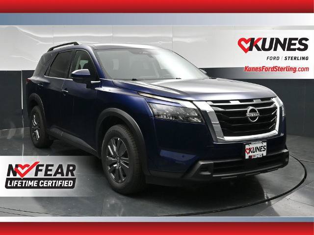 Used 2025 Nissan Pathfinder SV AWD/4WD image 1