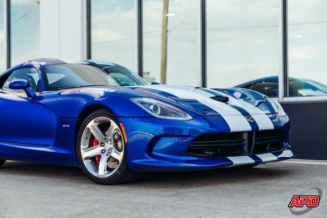 Used 2013 SRT Viper GTS w/ GTS Laguna Interior Pkg RWD image 37