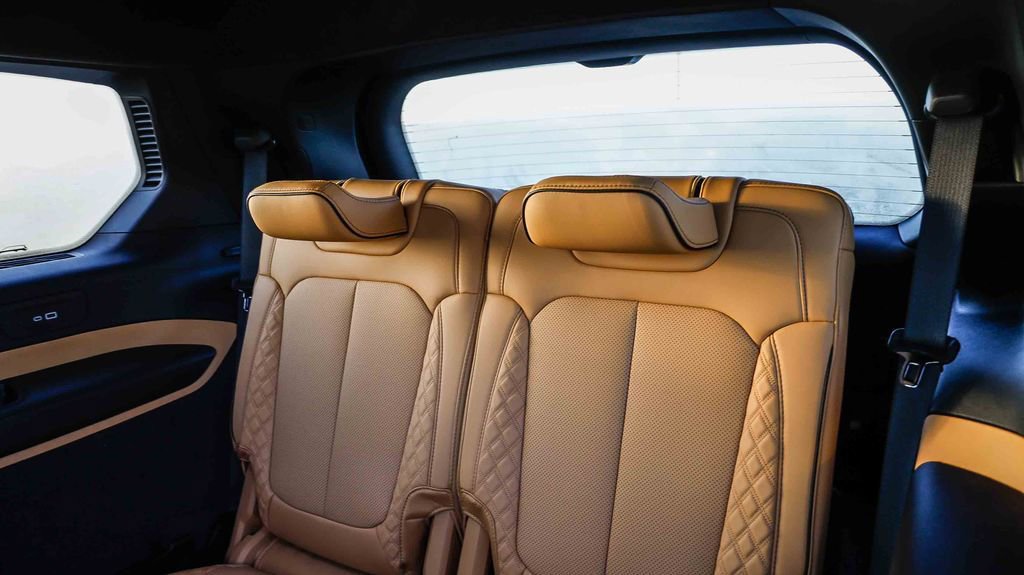 New 2026 Jeep Grand Cherokee L Summit AWD/4WD image 24