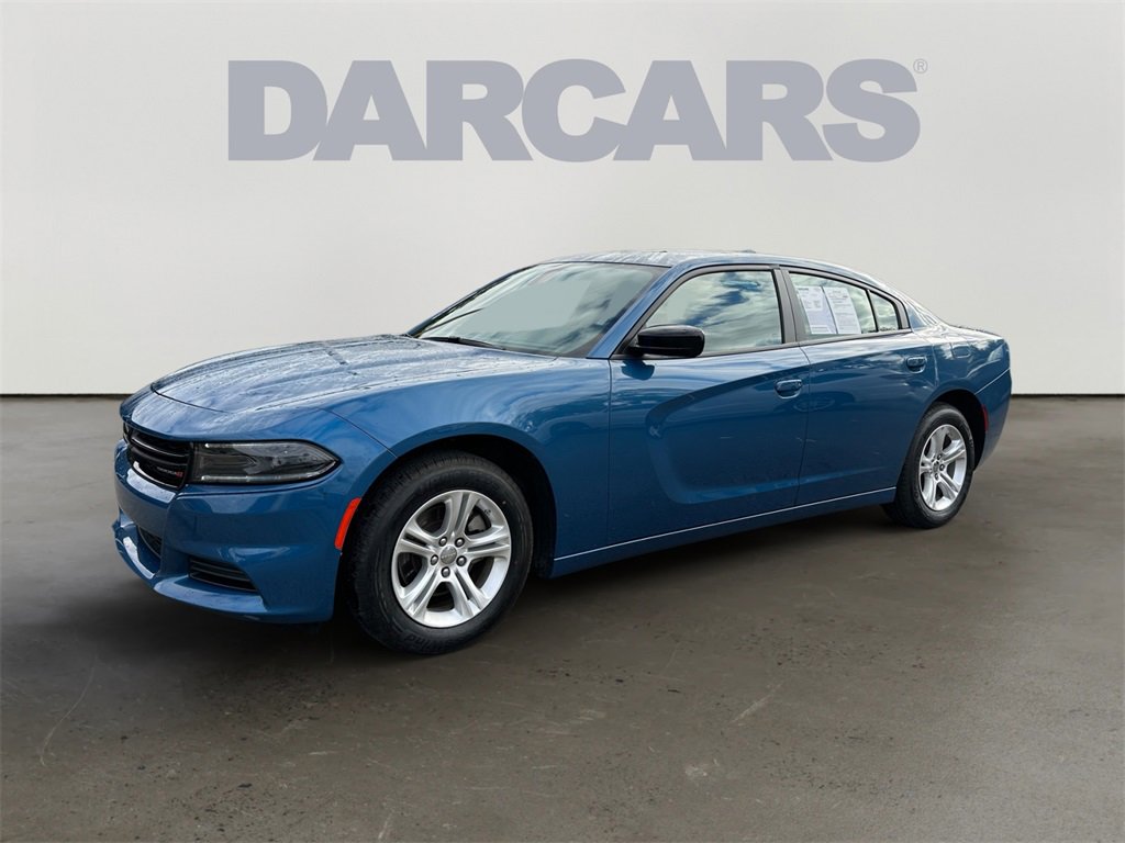 Used 2023 Dodge Charger SXT image 3