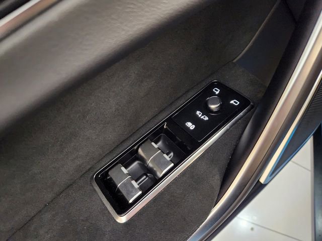 New 2026 Jaguar F-PACE SVR image 21