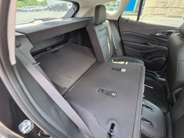 New 2026 Chevrolet Trax LT w/ Driver Confidence Package FWD image 15