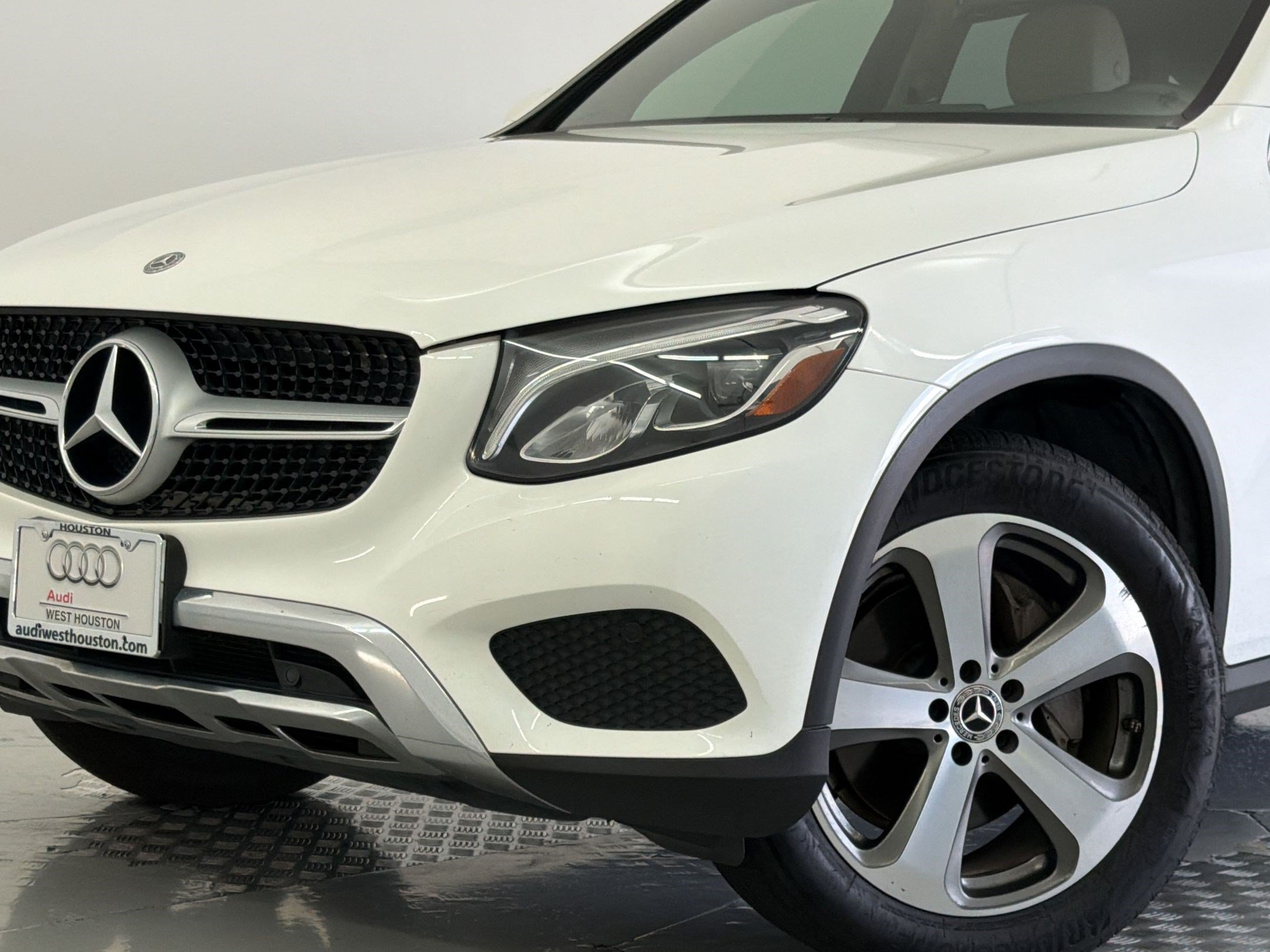 Used 2018 Mercedes-Benz GLC 300 4MATIC Coupe image 24