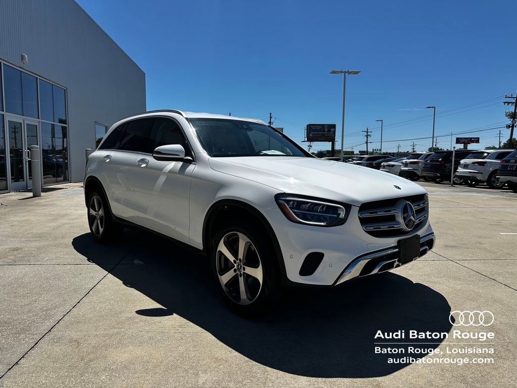 Used 2022 Mercedes-Benz GLC 300 4MATIC image 3