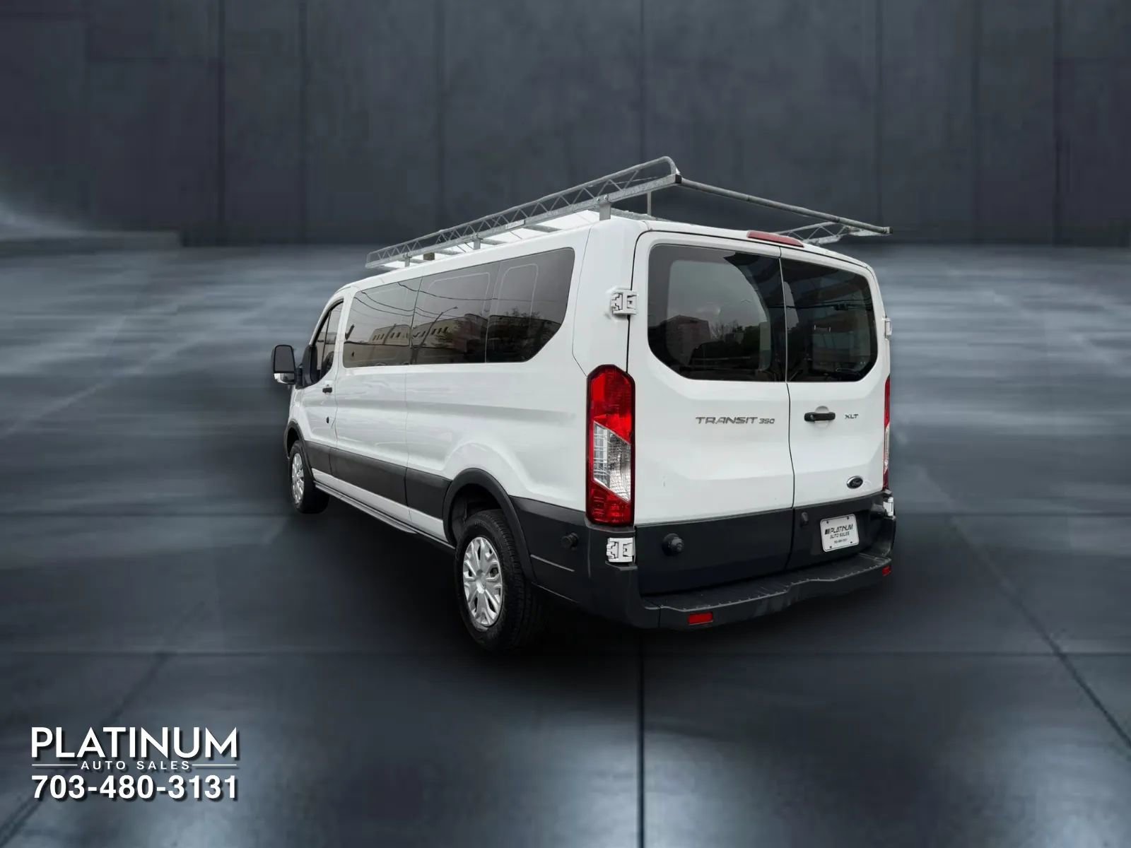 Used 2018 Ford Transit 350 XLT RWD image 9
