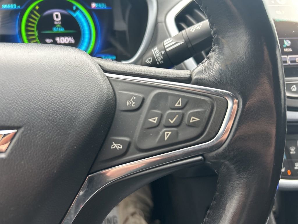 Used 2018 Chevrolet Volt LT w/ Comfort Package image 16