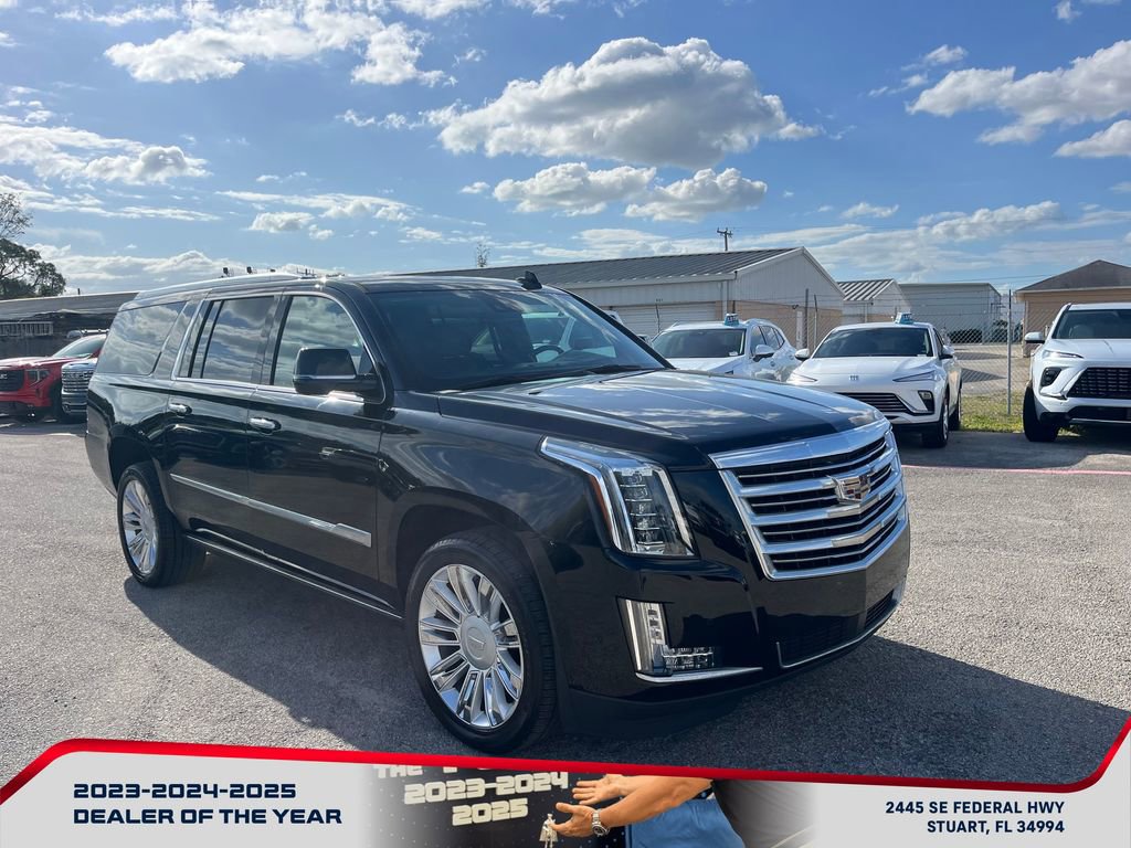 Used 2020 Cadillac Escalade ESV Platinum AWD/4WD image 2