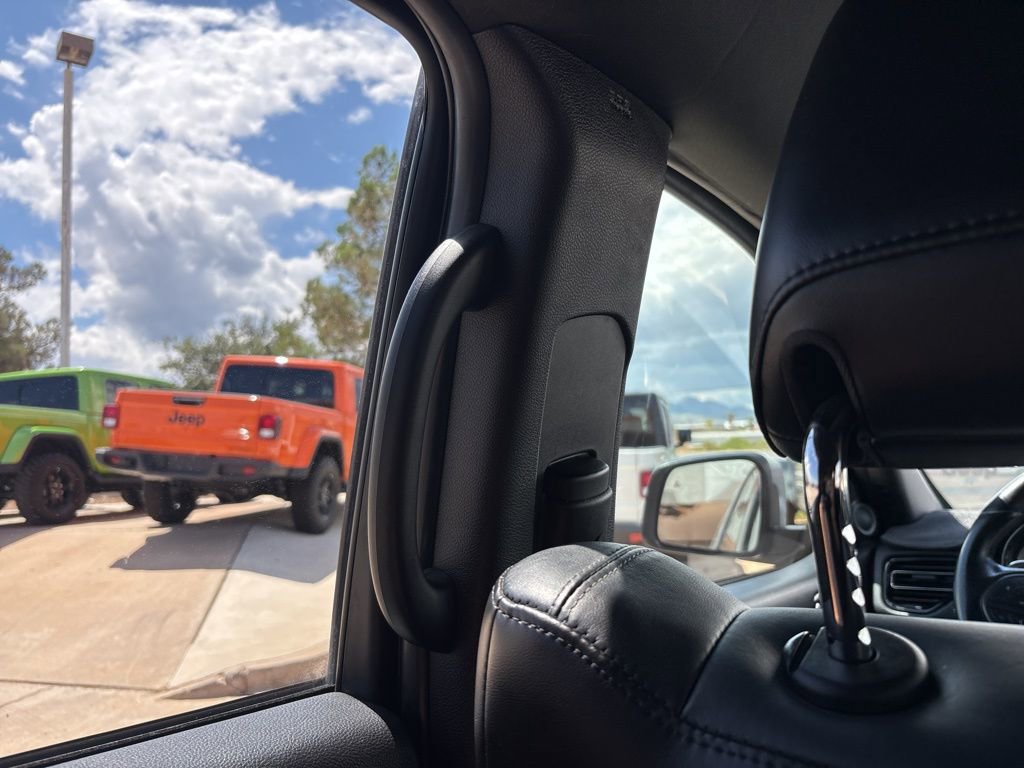 Used 2021 Dodge Durango GT image 40