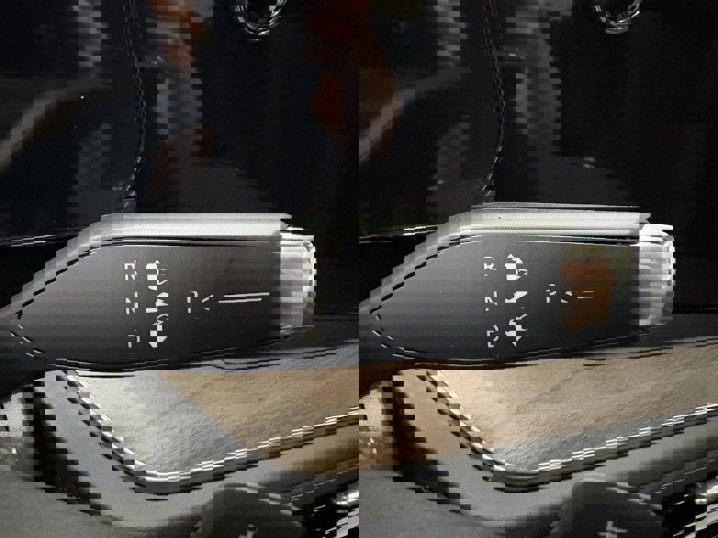 New 2026 Chevrolet Suburban High Country image 27