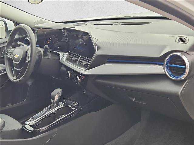 Used 2026 Chevrolet Trax LT FWD image 20