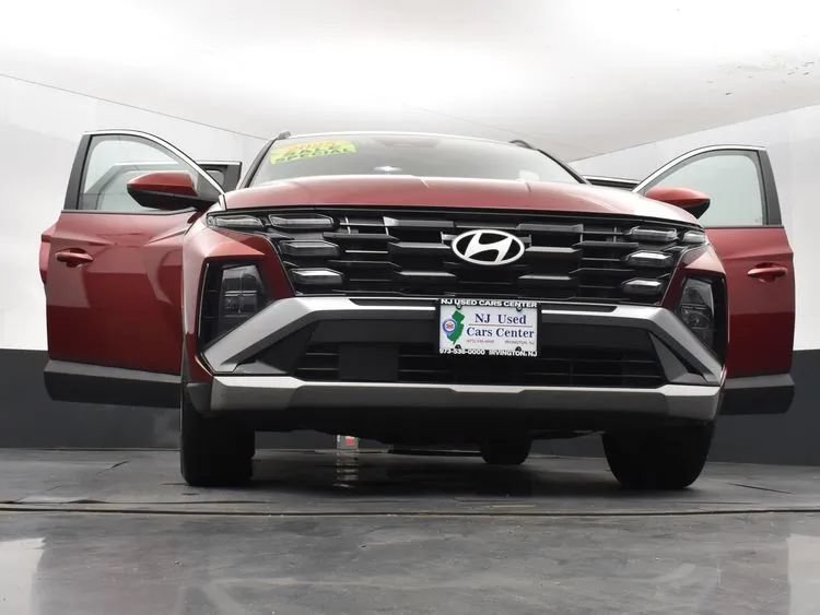 Used 2025 Hyundai Tucson SEL FWD image 11