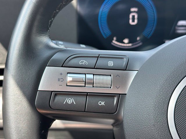 Used 2025 Hyundai Kona SEL AWD/4WD image 16