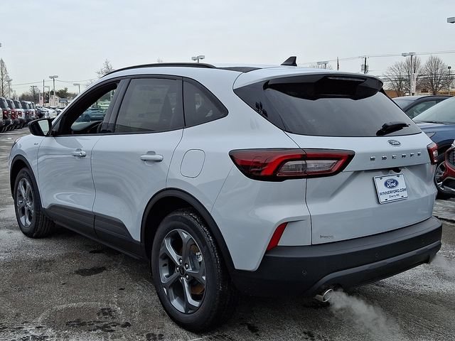 New 2026 Ford Escape ST-Line w/ Tech Pack #1 FWD image 3