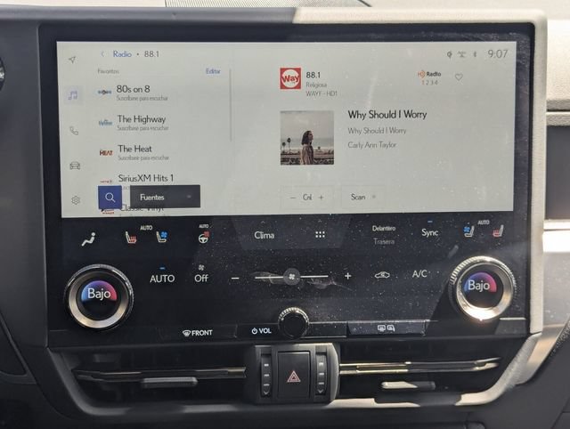 Used 2025 Lexus GX 550 w/ Cold Area Package AWD/4WD image 18