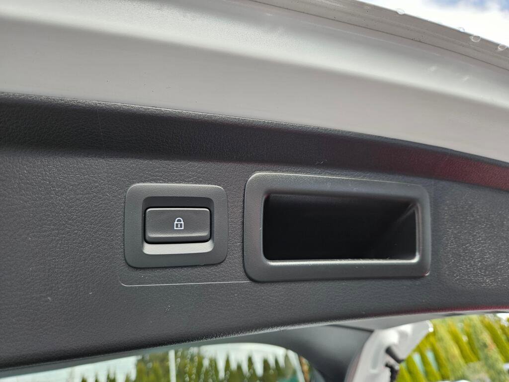 Certified 2024 MAZDA CX-50 AWD 2.5 S w/ Weather Package image 11