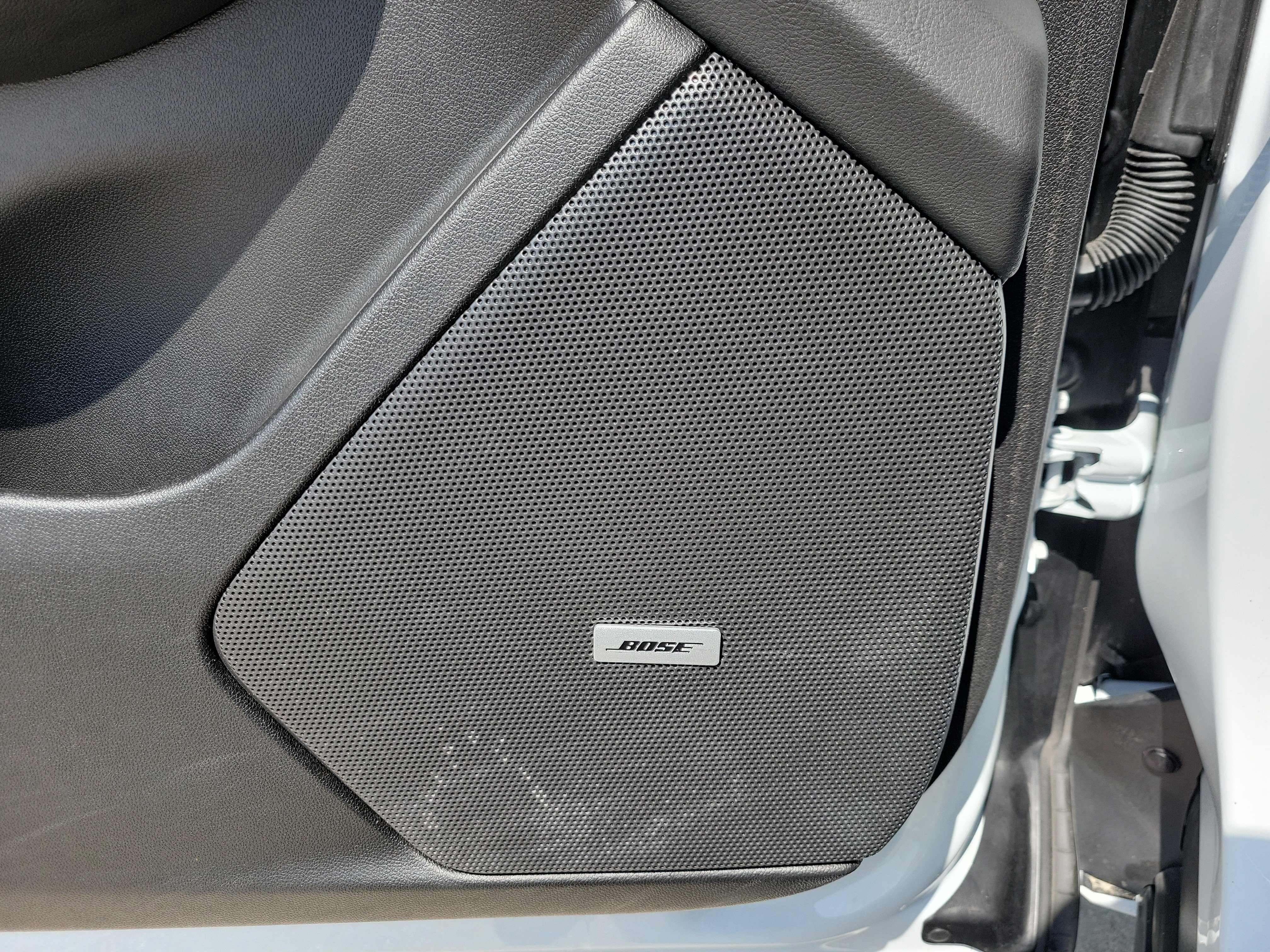 Certified 2024 Cadillac XT6 Sport w/ LPO, Onyx Lite Package image 18