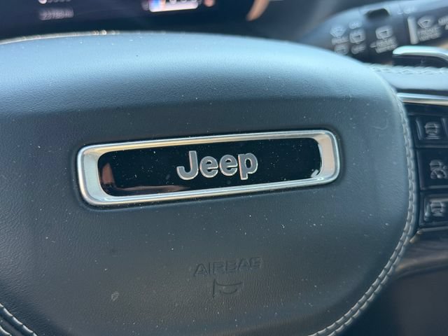 Used 2021 Jeep Grand Cherokee L Overland w/ Luxury Tech Group IV AWD/4WD image 34