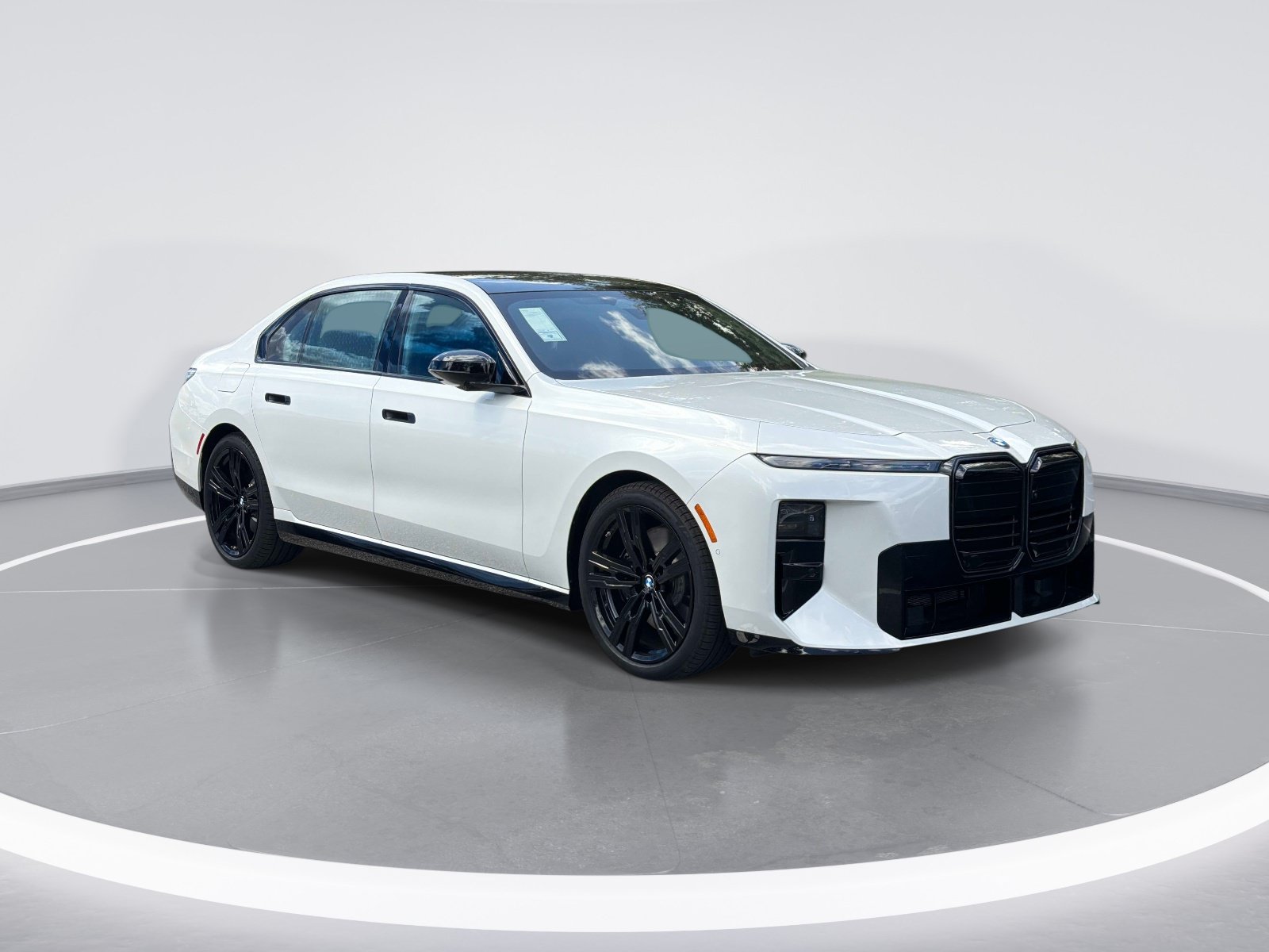 New 2027 BMW 740i w/ Executive Package RWD image 2
