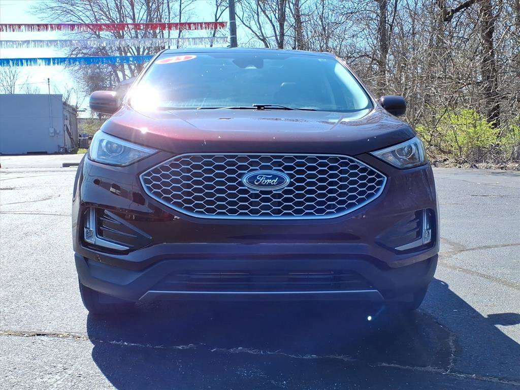 Certified 2023 Ford Edge SEL w/ Convenience Package AWD/4WD image 2