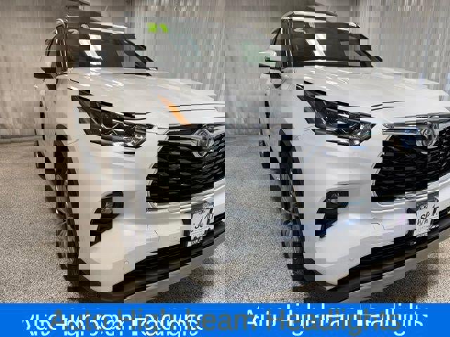 Used 2021 Toyota Highlander Platinum image 9