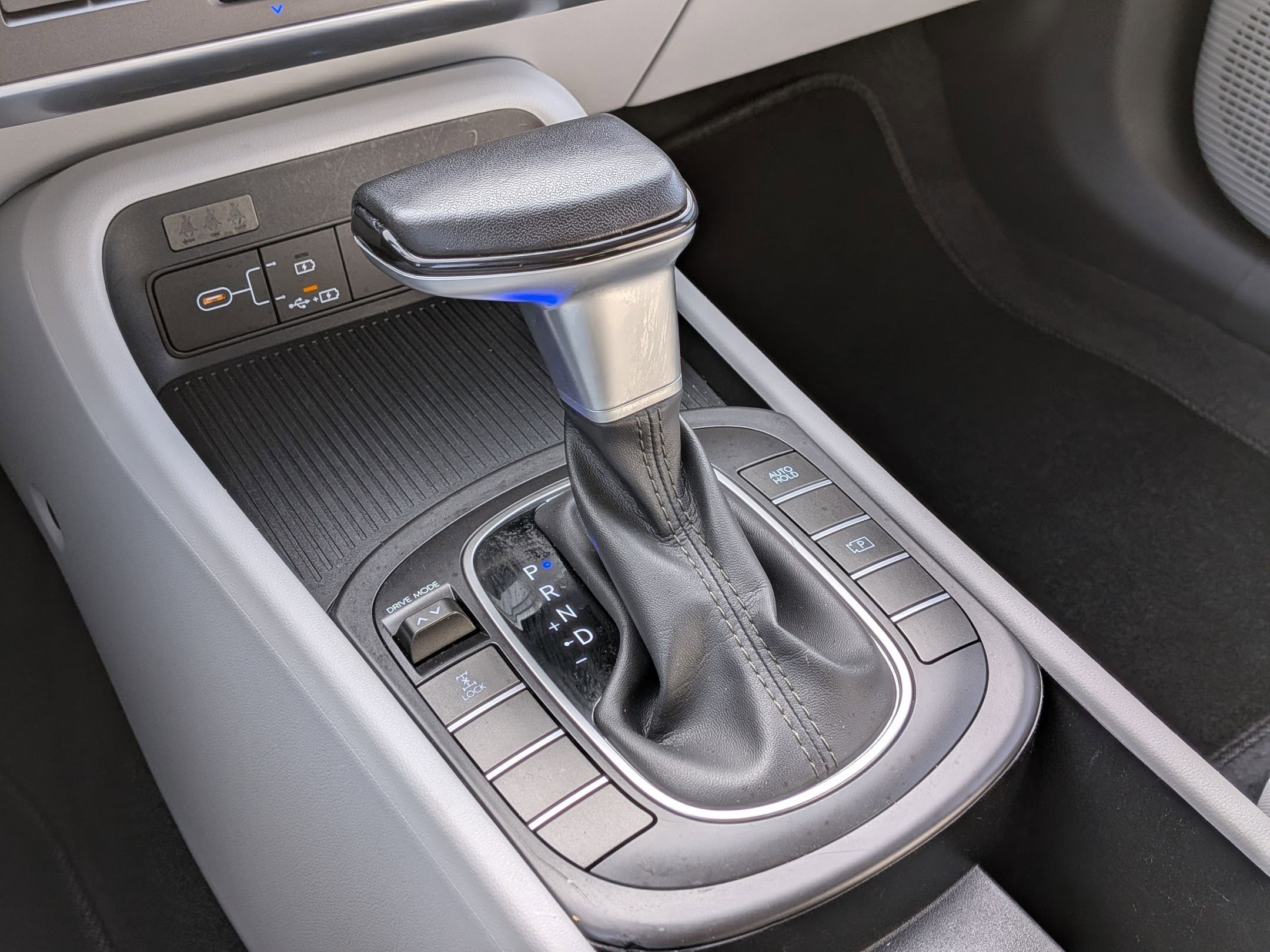 Used 2025 Hyundai Kona SEL image 25