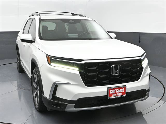 Used 2024 Honda Pilot Elite image 3
