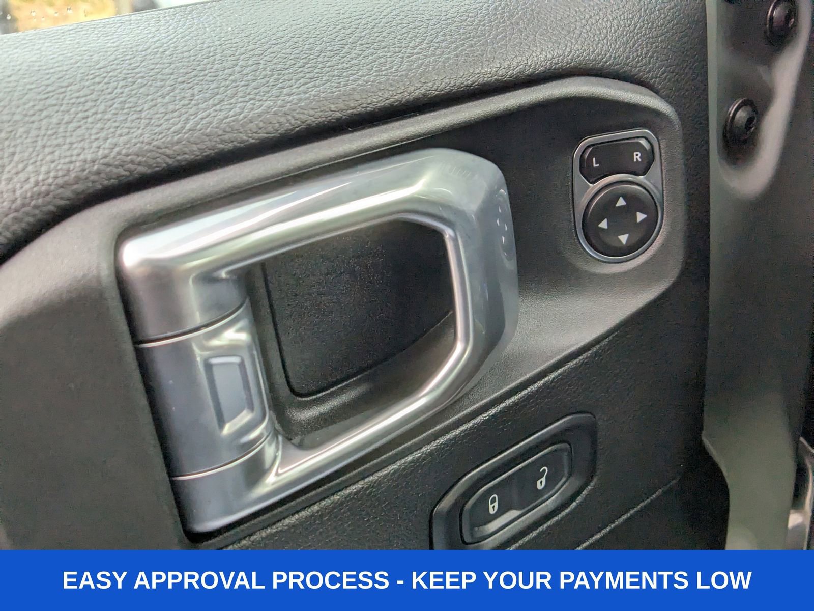 Used 2023 Jeep Wrangler Unlimited Sahara w/ Cold Weather Group image 33