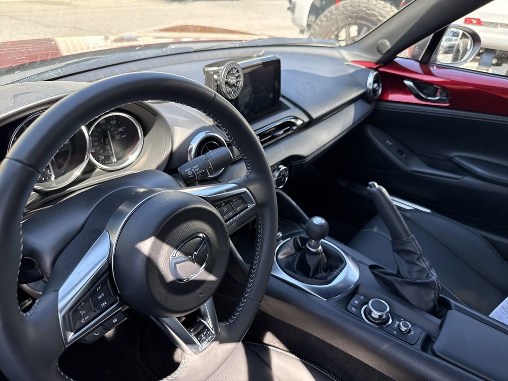 Used 2022 MAZDA MX-5 Miata Grand Touring w/ Weather Package image 19