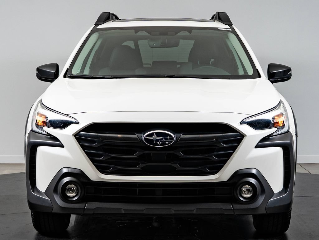 Used 2025 Subaru Outback Onyx Edition XT AWD/4WD image 2