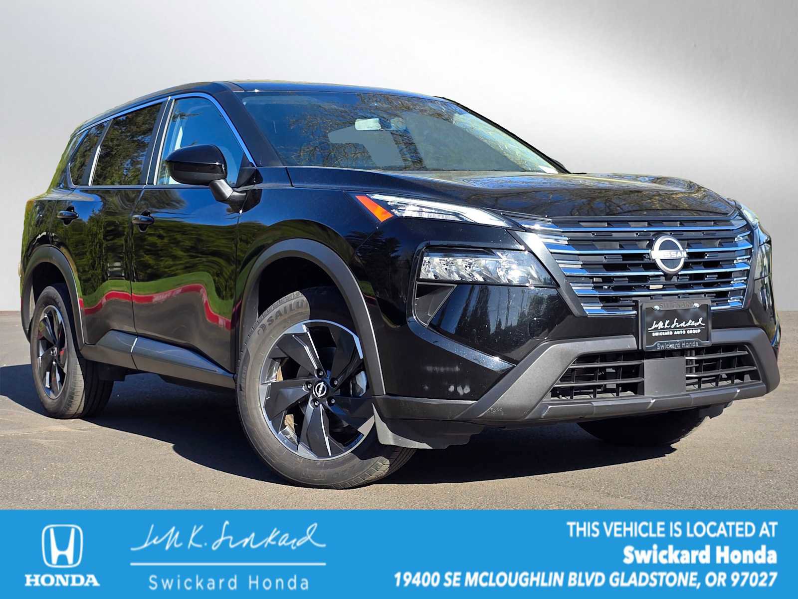 Used 2024 Nissan Rogue SV