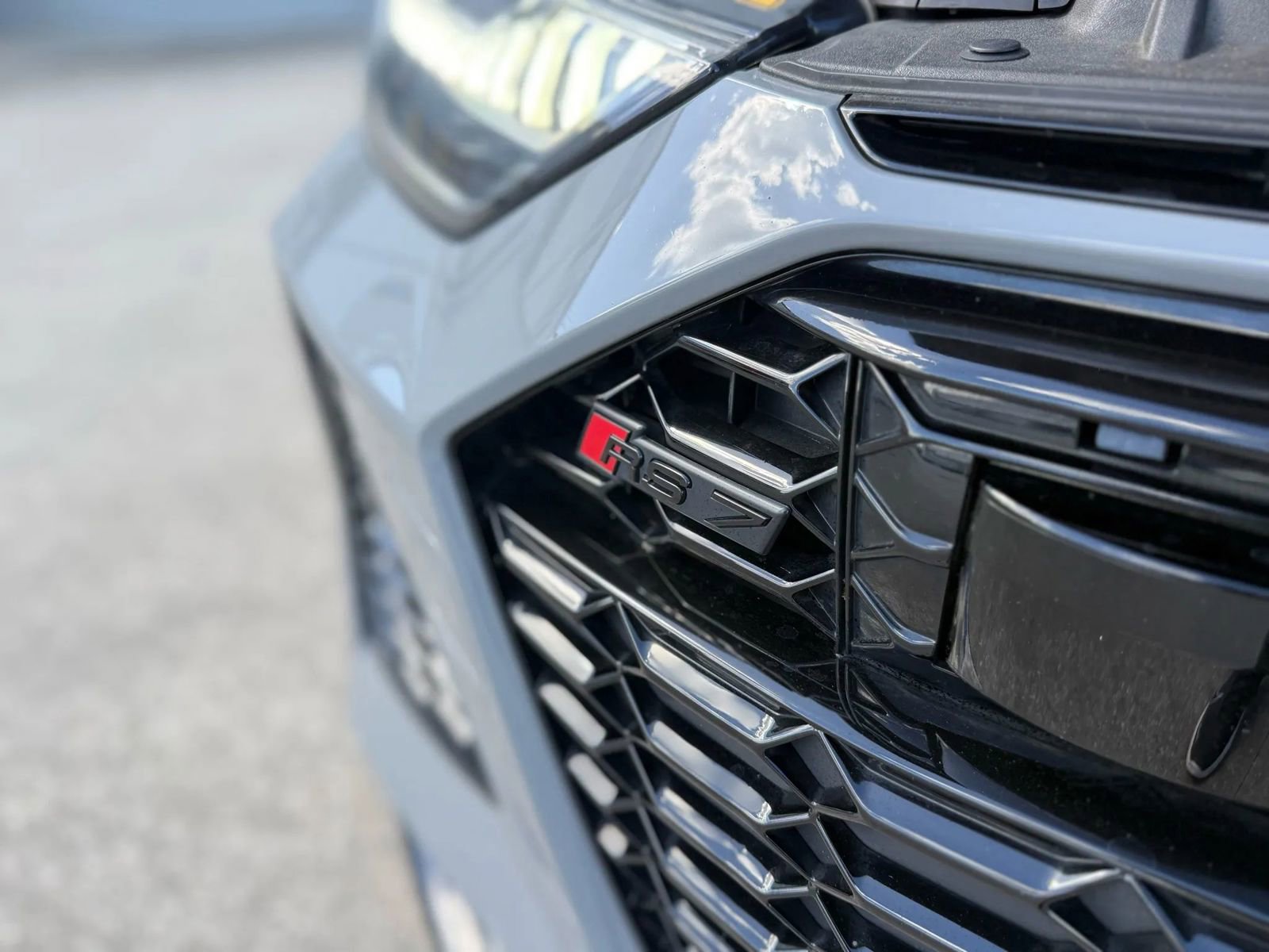 Used 2021 Audi RS 7 Sportback w/ Black Optic Package image 43