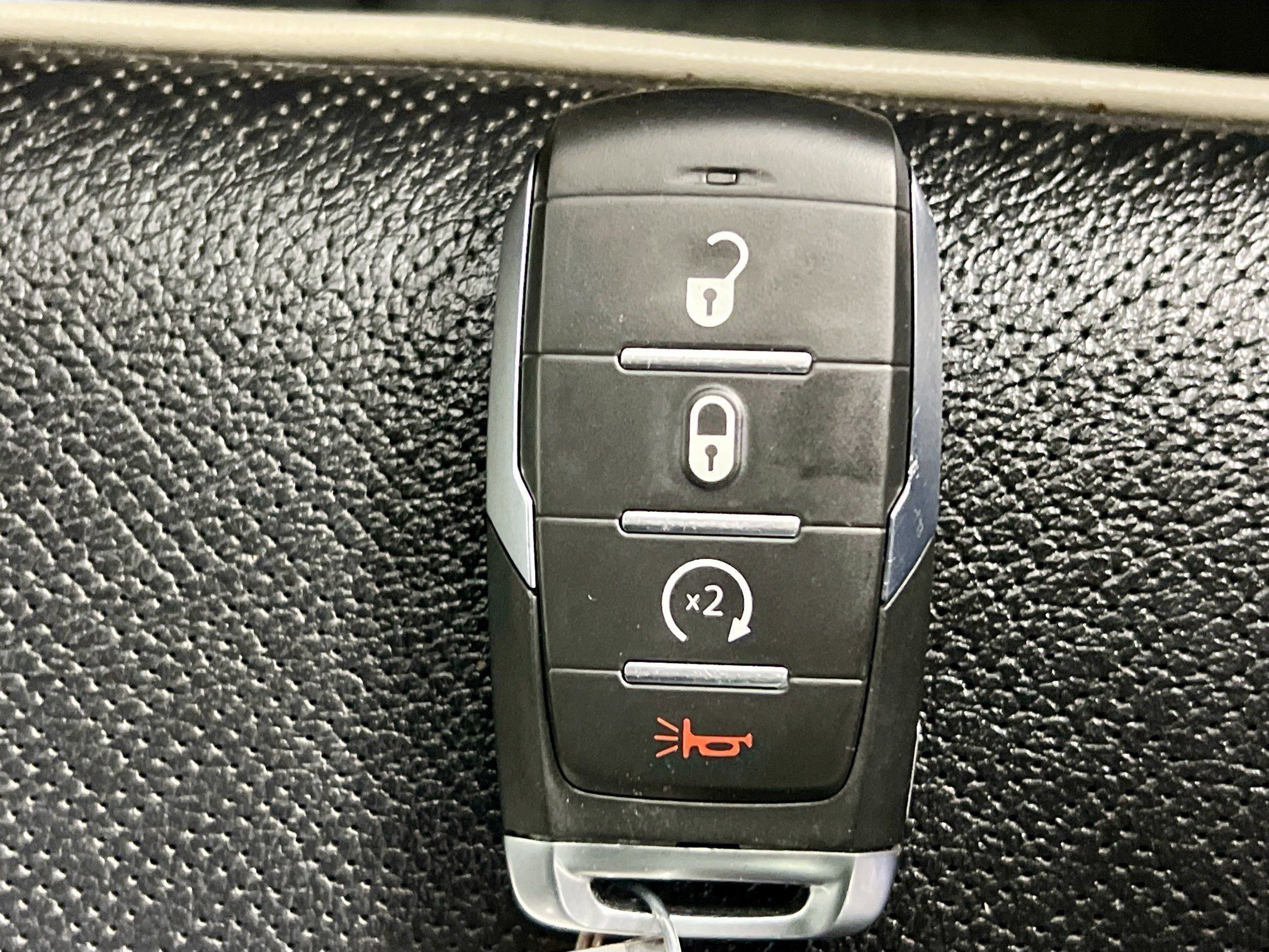 Used 2024 RAM 1500 Laramie image 36