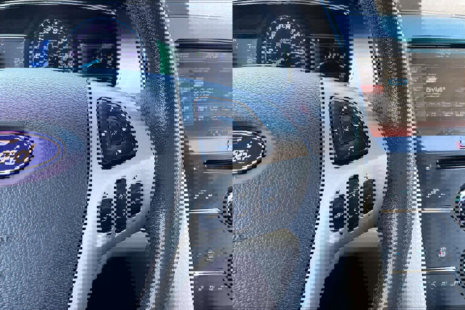 Used 2015 Ford Taurus SEL w/ Equipment Group 201A FWD image 22