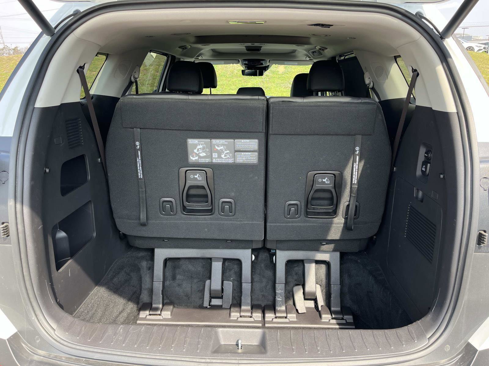 Used 2026 Kia Carnival SX Prestige image 13