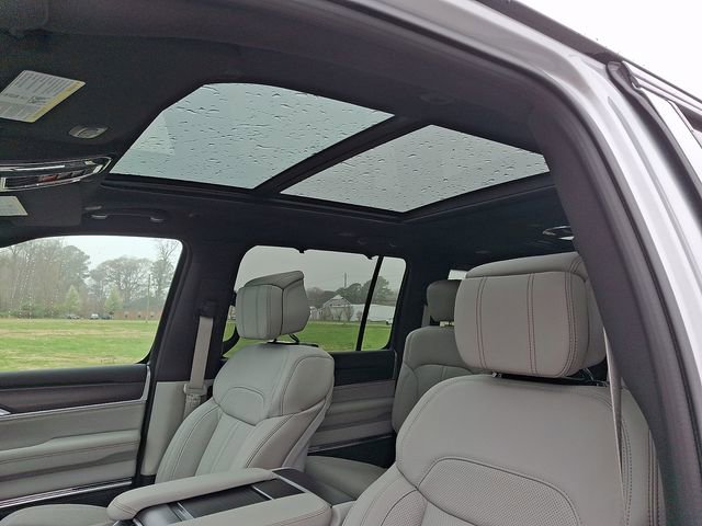 New 2026 Jeep Grand Wagoneer Summit image 11