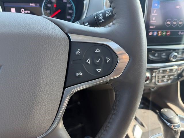 Used 2020 Chevrolet Traverse Premier FWD image 23
