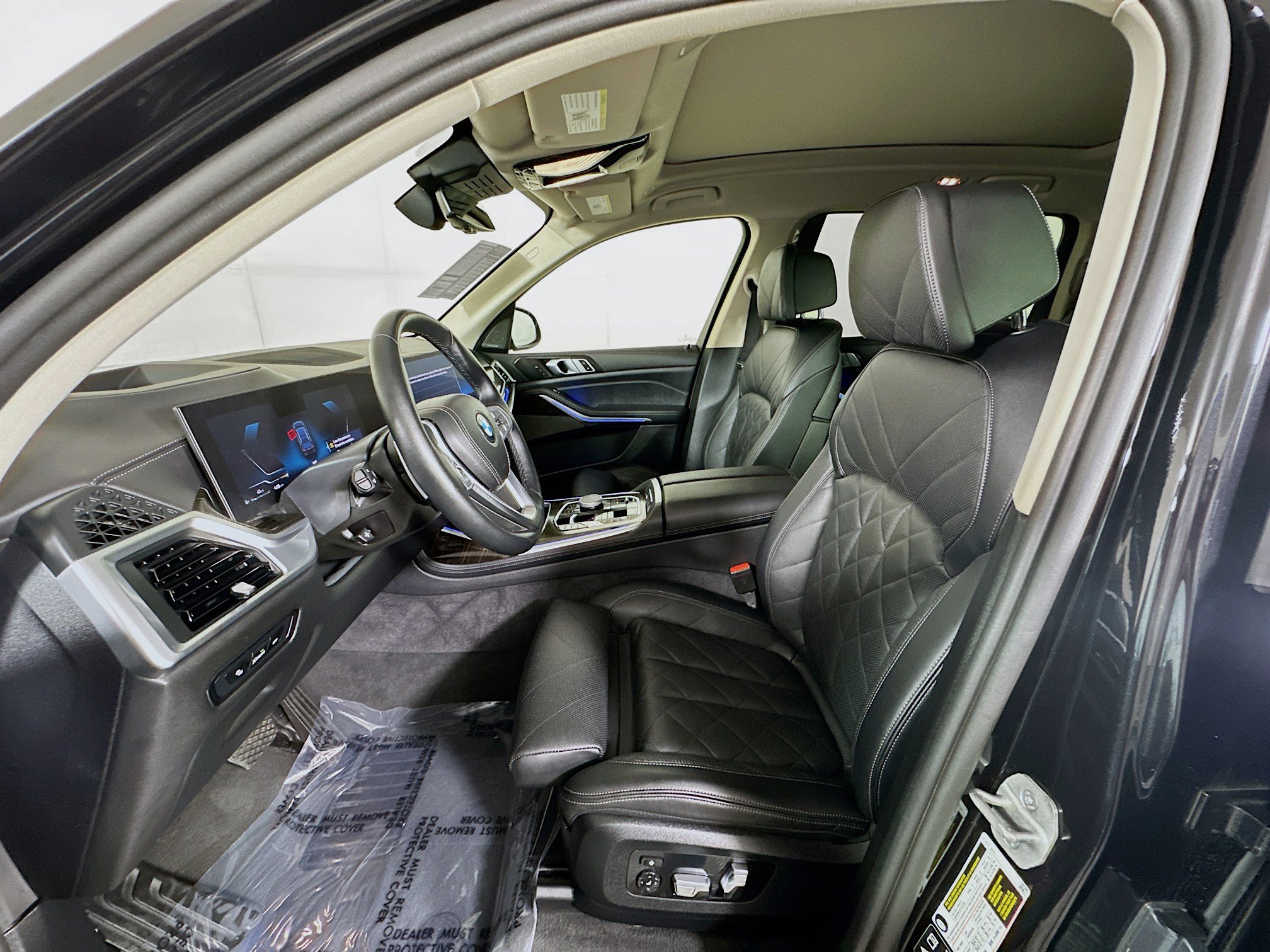Used 2025 BMW X7 xDrive40i image 12
