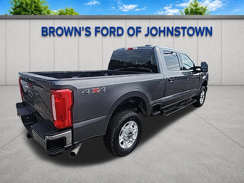 Used 2025 Ford F250 XLT AWD/4WD image 11