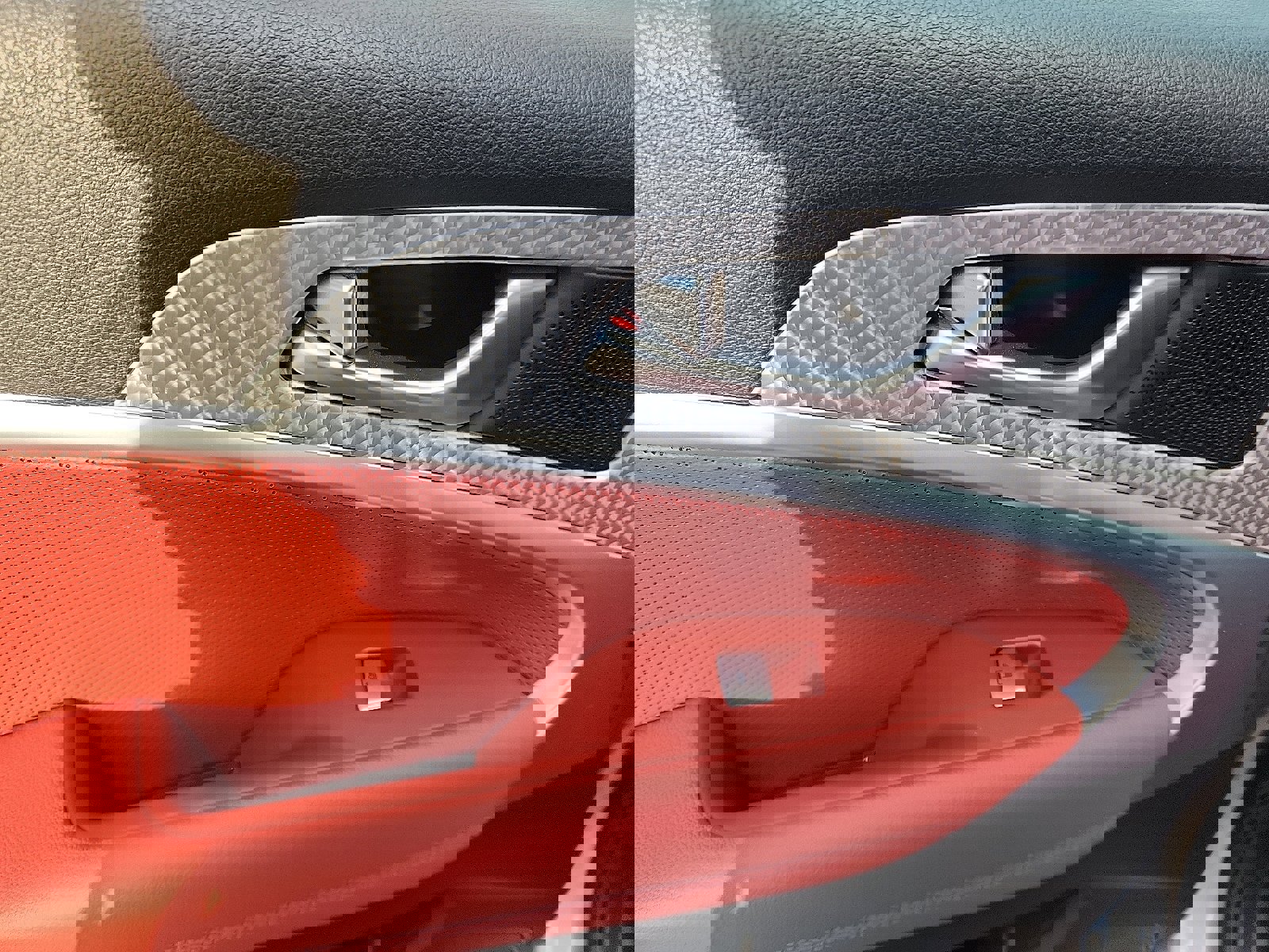 Used 2023 Genesis G70 2.0T w/ Sport Prestige Package image 28