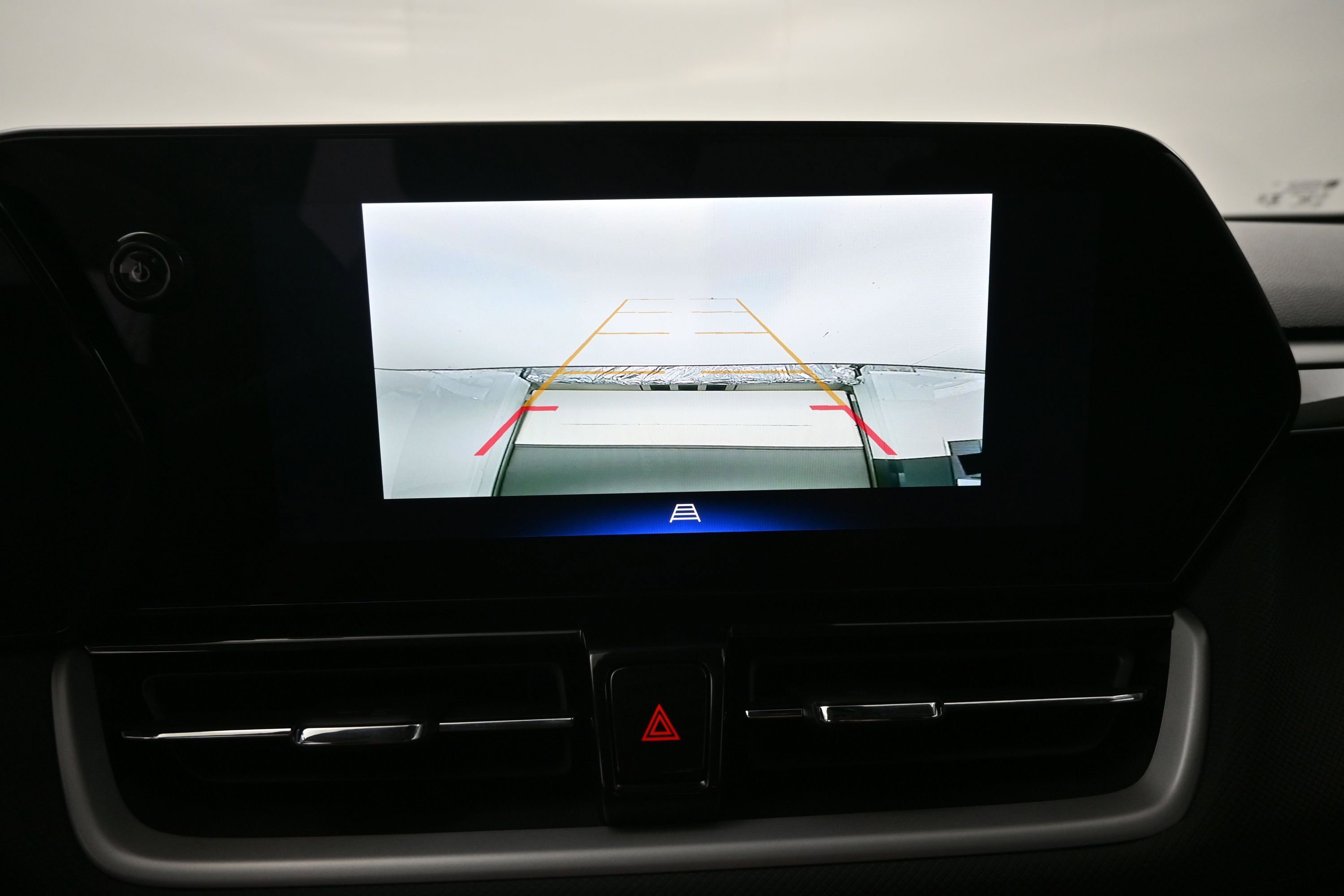 Used 2024 Chevrolet TrailBlazer LT w/ Convenience Package AWD/4WD image 18