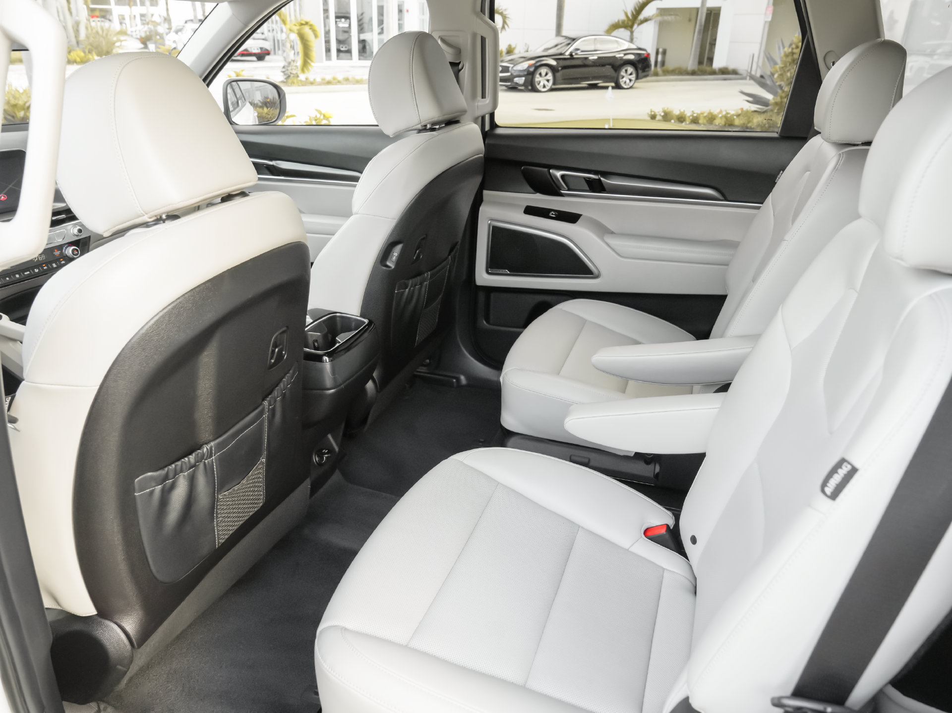 Used 2025 Kia Telluride S FWD image 34