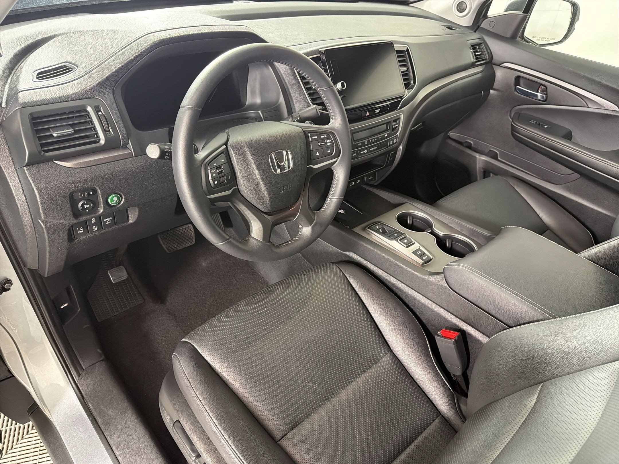 Certified 2025 Honda Ridgeline RTL image 4