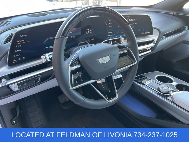 Used 2024 Cadillac Lyriq Luxury image 10